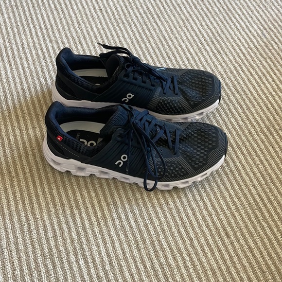 ON Cloudswift womens running shoes - Picture 1 of 4